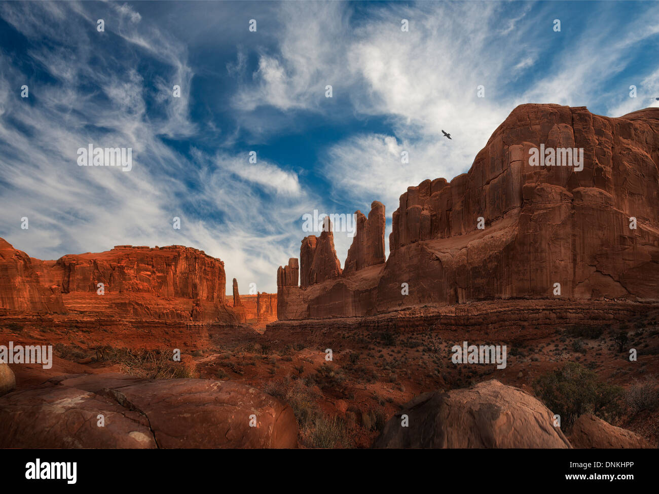 Ein Panorama große Datei hochauflösendes Bild vom Park Ave übersehen im Arches National Park in der Nähe von Moab Utah gedreht Stockfoto