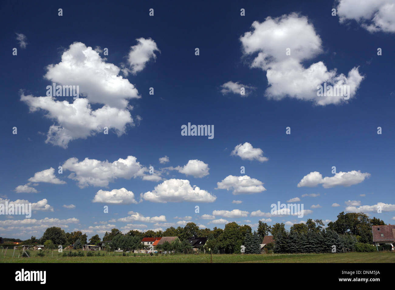 Briescht, Deutschland, Schoen Wetter Wolken Stockfoto