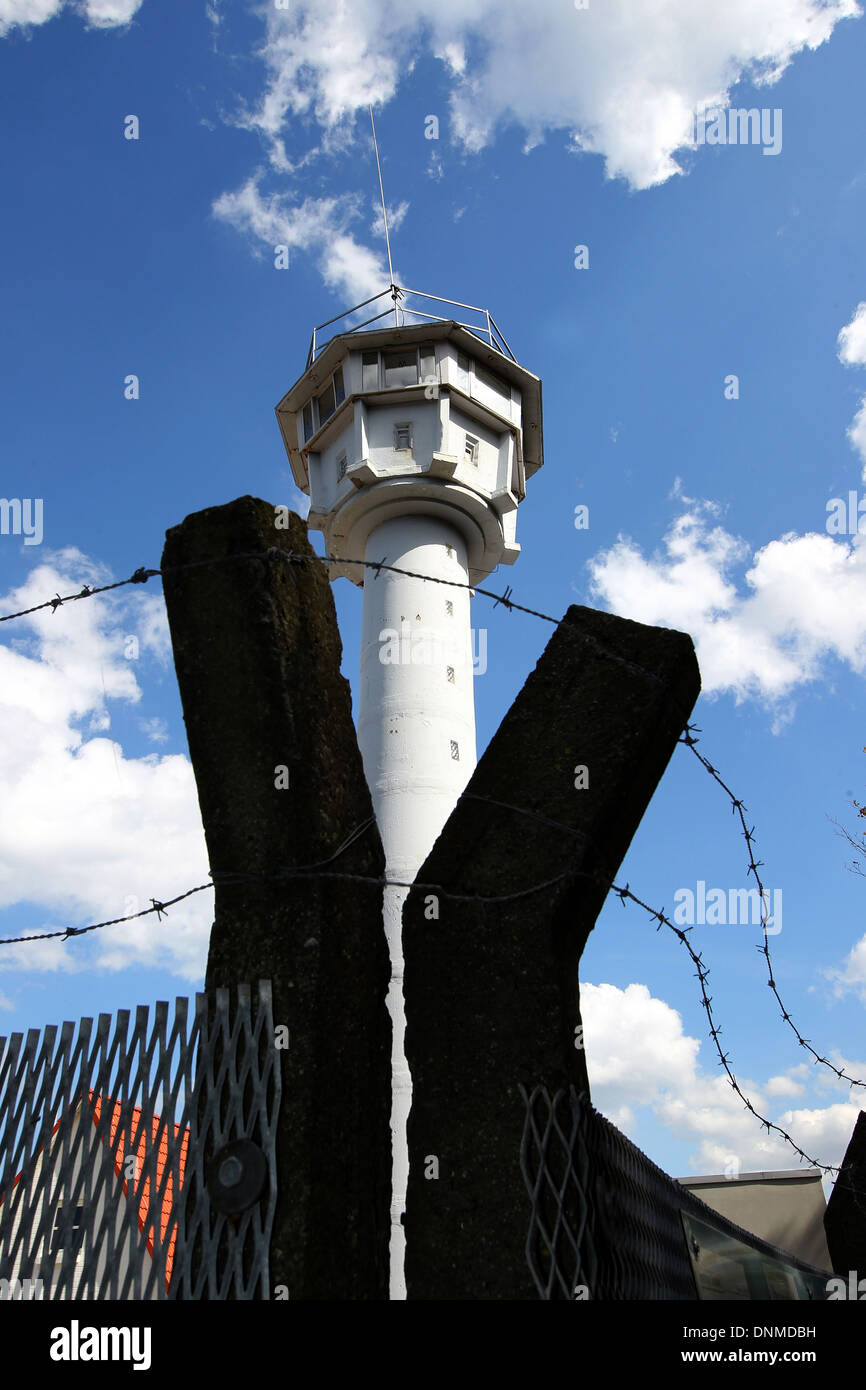 Ehemaligen DDR Grenze Wachturm in Ostsee, Deutschland Stockfoto