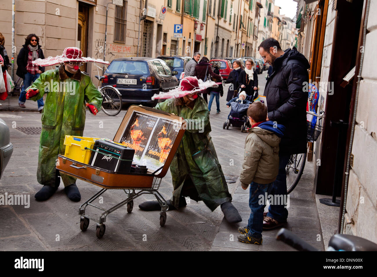 Clowns auf der Straße in Florenz Stockfoto