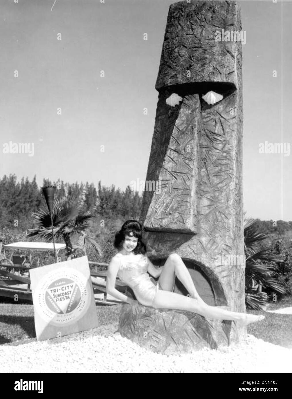 Tri-Stadtfest Suncoast Königin Rita Mathies im Tiki Garten: Indian Rocks Beach, Florida Stockfoto