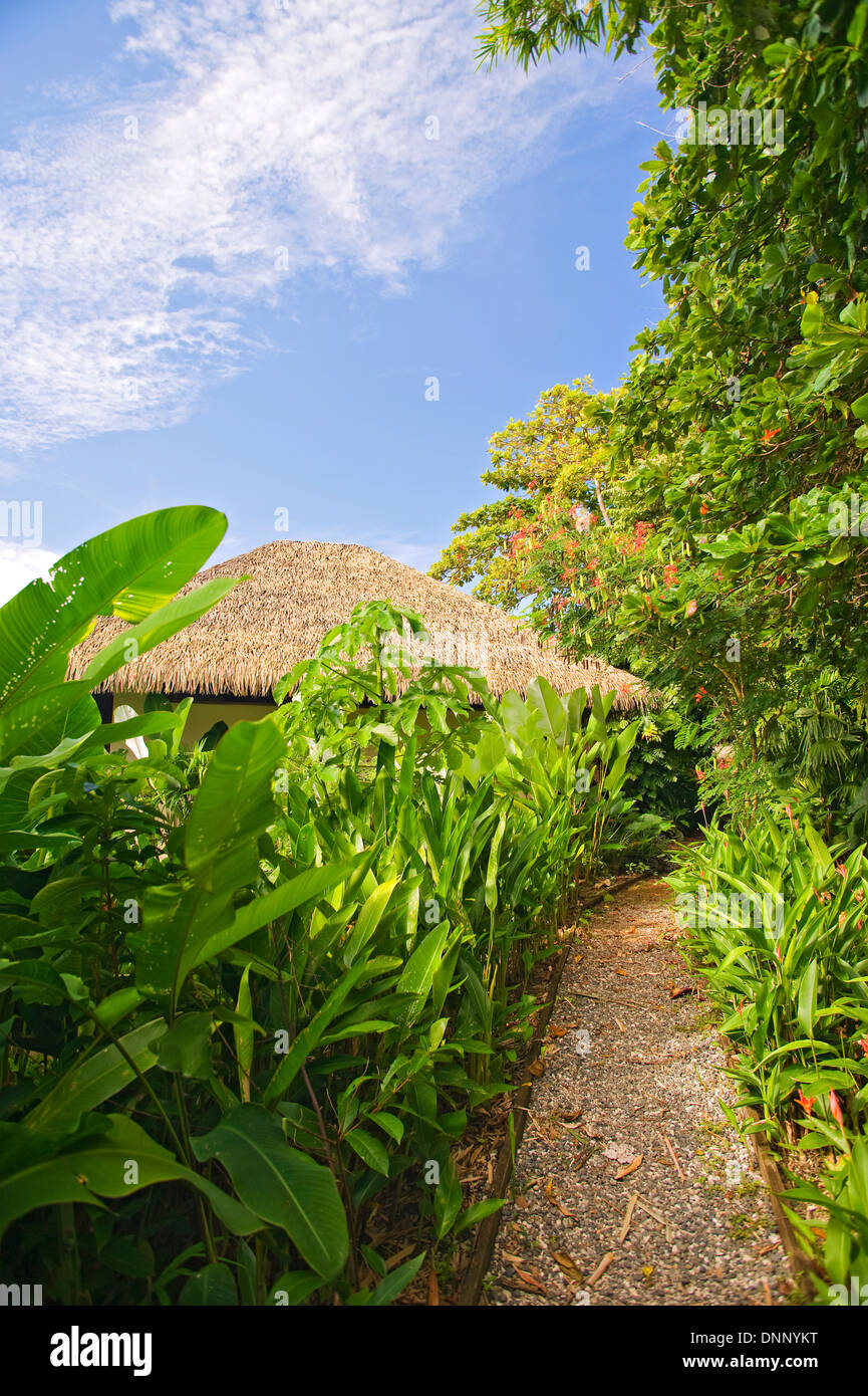 Außen eine Cabana in Lapa Rios, Costa Rica Stockfoto