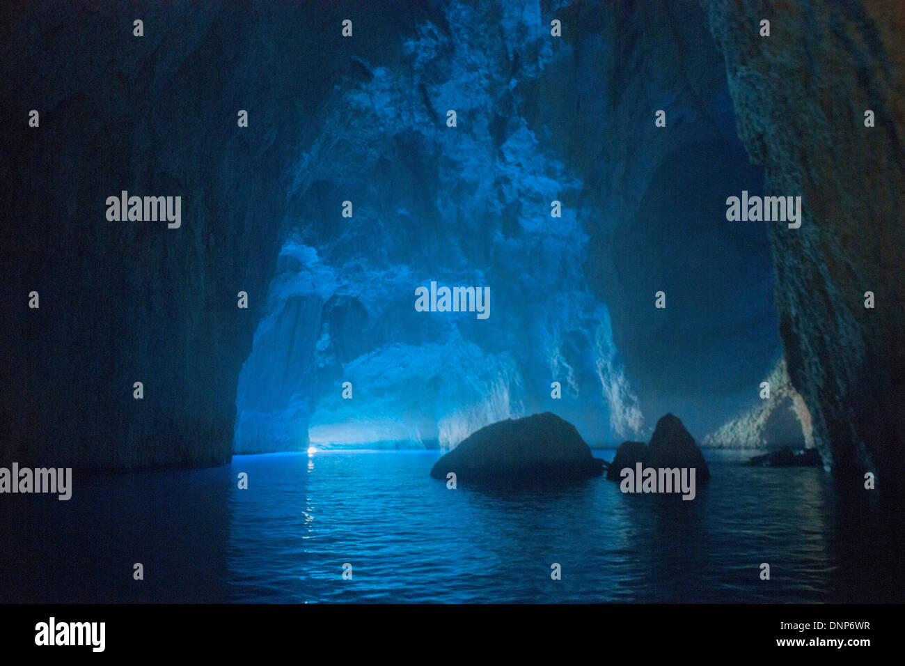 Griechenland, Kastellorizo, in der Blauen Grotte, Fokialikamara (Mönchsrobbengrotte) Stockfoto