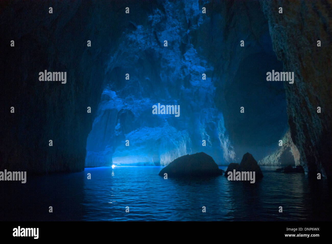 Griechenland, Kastellorizo, in der Blauen Grotte, Fokialikamara (Mönchsrobbengrotte) Stockfoto