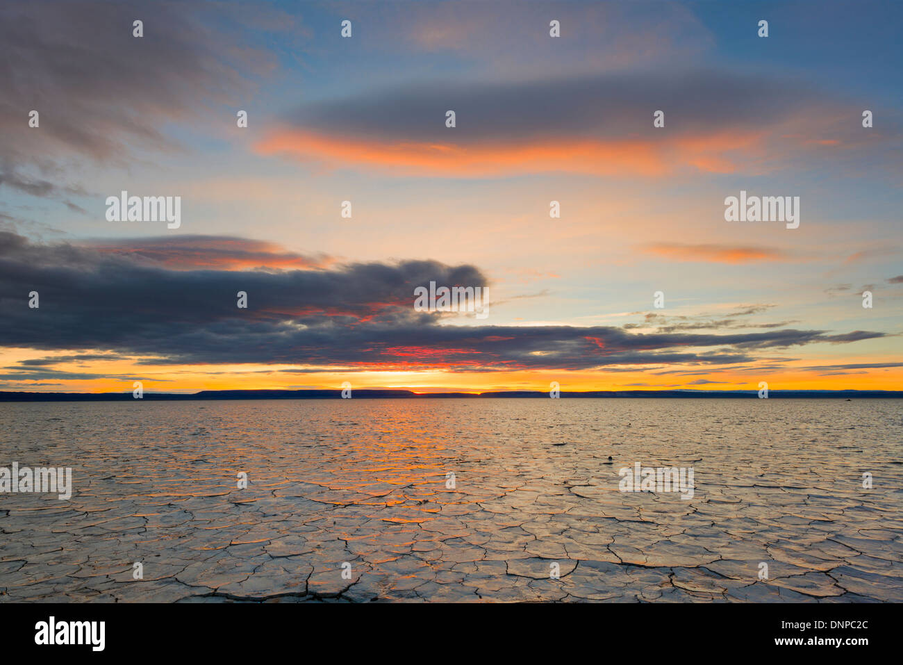 USA, Oregon, Blick auf Alvord Wüste bei Sonnenaufgang Stockfoto