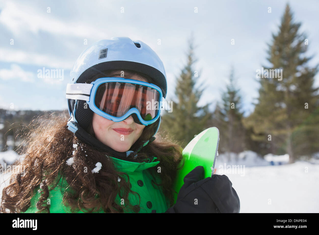 USA, Montana, Felchen, Portrait eines Mädchens Skifahren Stockfoto