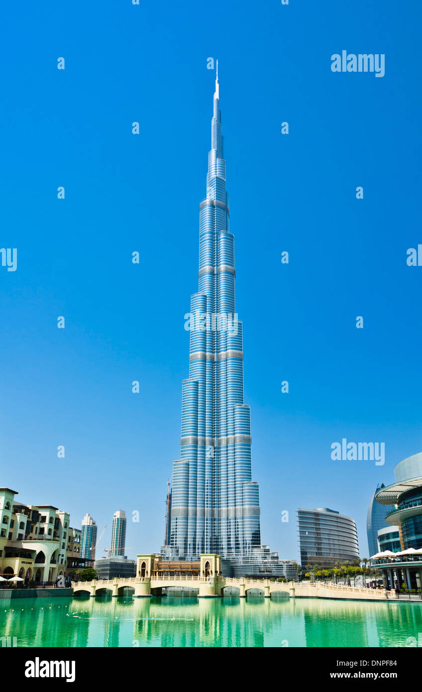 Dubai Burj Khalifa von Adrian Smith ist das höchste Gebäude der Welt, Scheich Mohammed Bin Rashid Blvd, Dubai, Vereinigte Arabische Emirate, VAE Stockfoto
