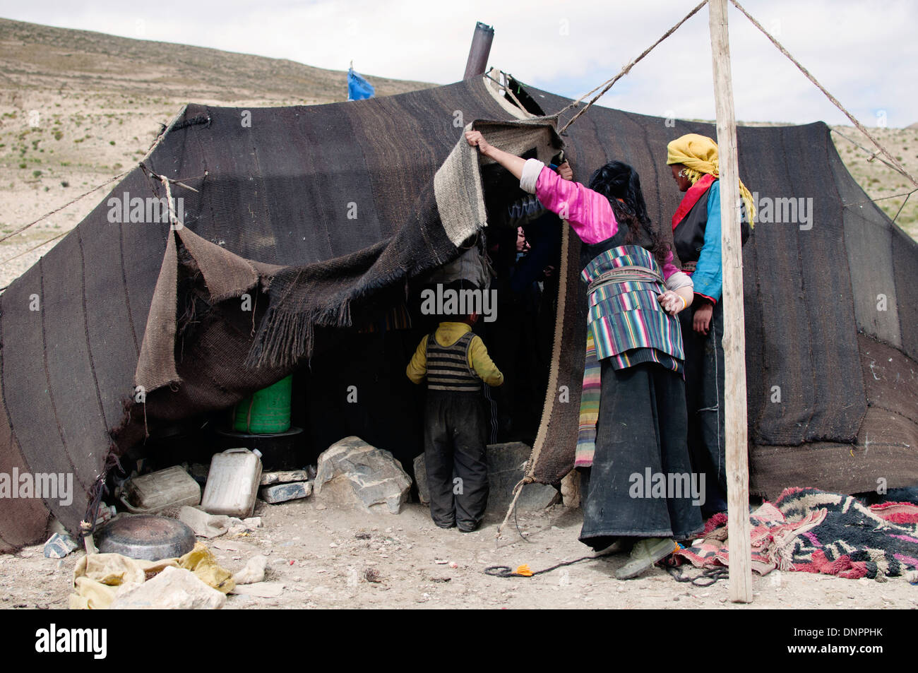 Nomadenzelt in der Nähe von Pekusto, Tibet Stockfoto