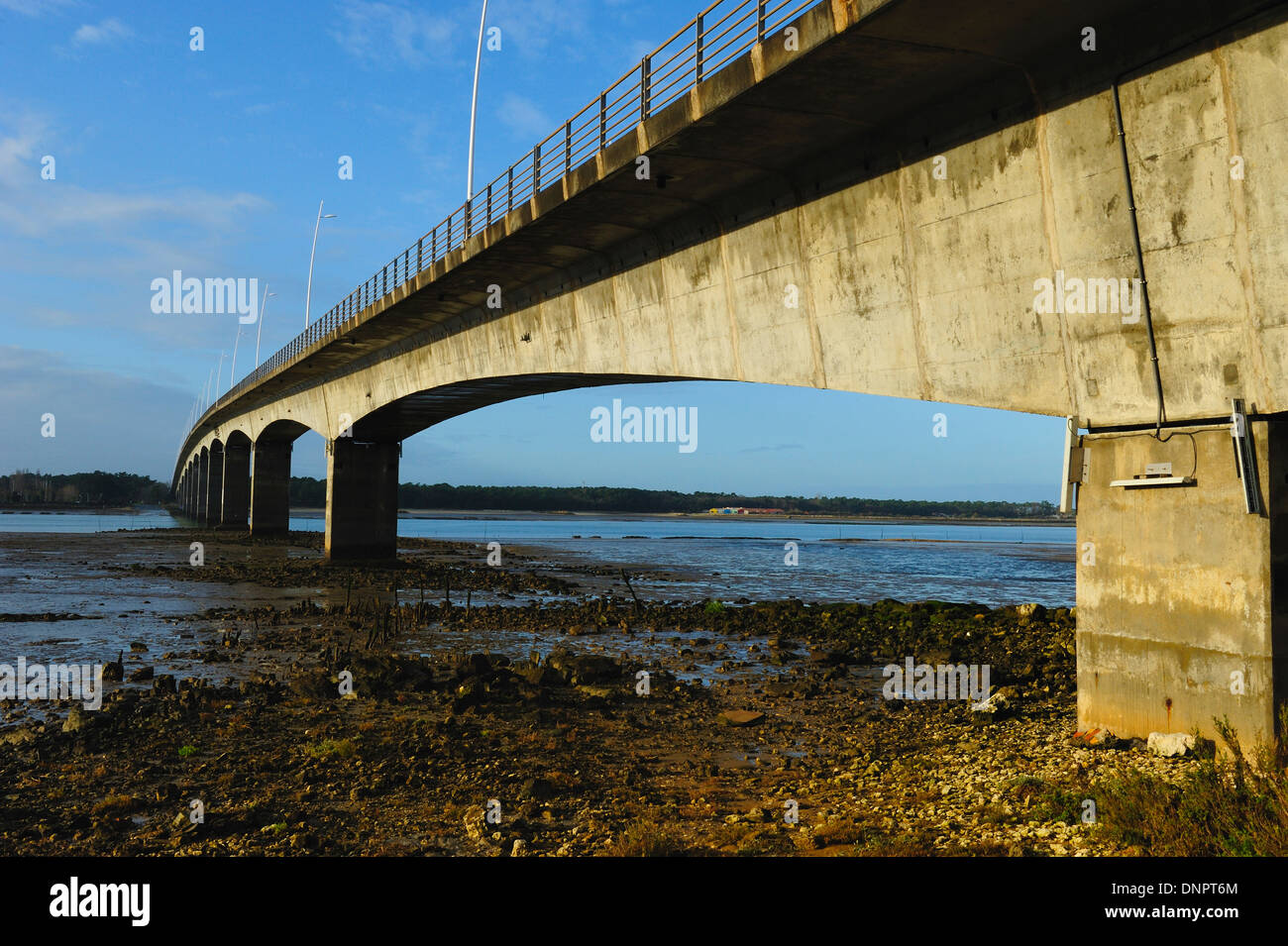 Brücke über la Seudre in la Tremblade in Charente-Maritime, Frankreich. Stockfoto