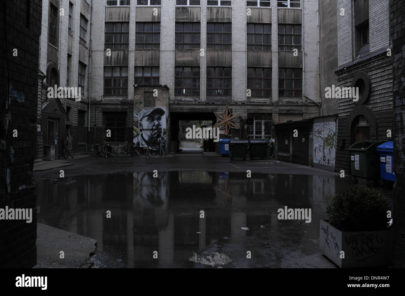 1 suare archway centre background view Fotos und Bildmaterial in