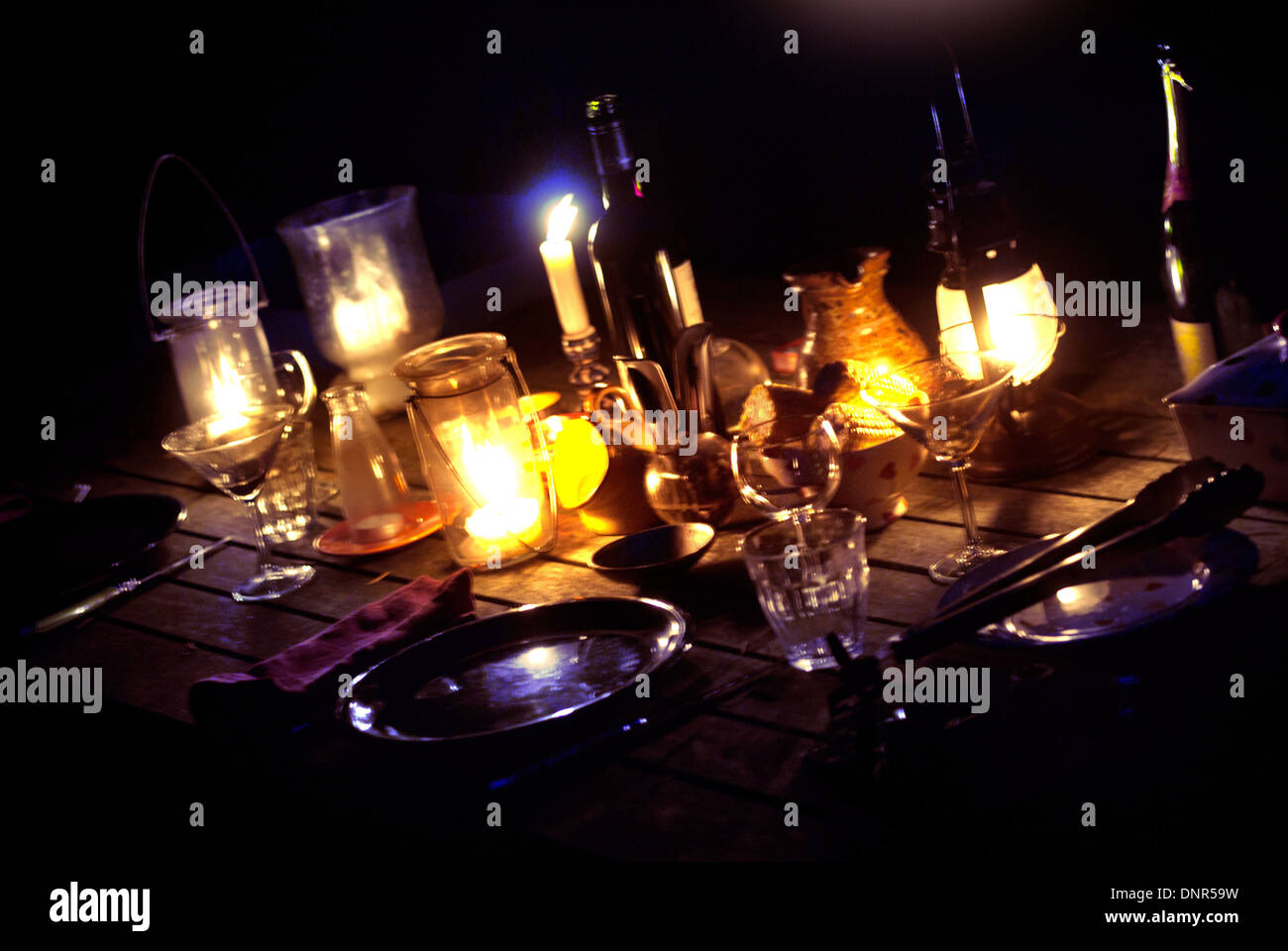 Party im freien Tisch / Al-fresco-Esstisch Stockfoto