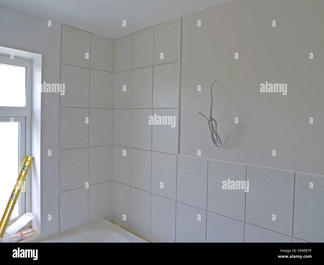 Neu gefliestes Badezimmer Wand, UK Stockfoto, Bild: 65052618 - Alamy Neu gefliestes Badezimmer Wand, UK Stockfoto, Bild: 65052618 - Alamy
