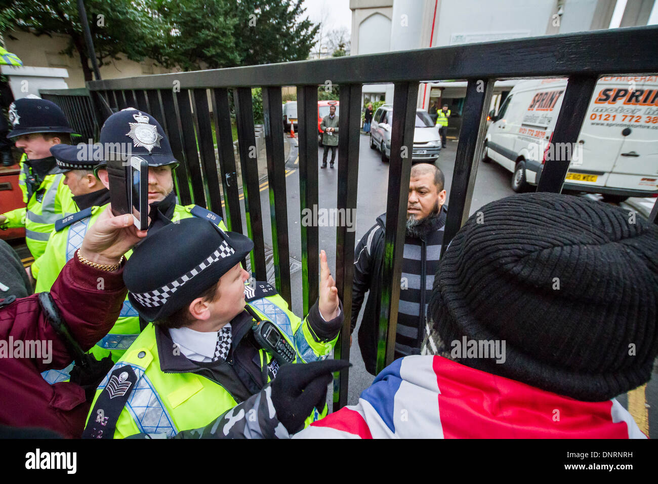 English Defence League (EDL) März am Regents Park Moschee in London Stockfoto