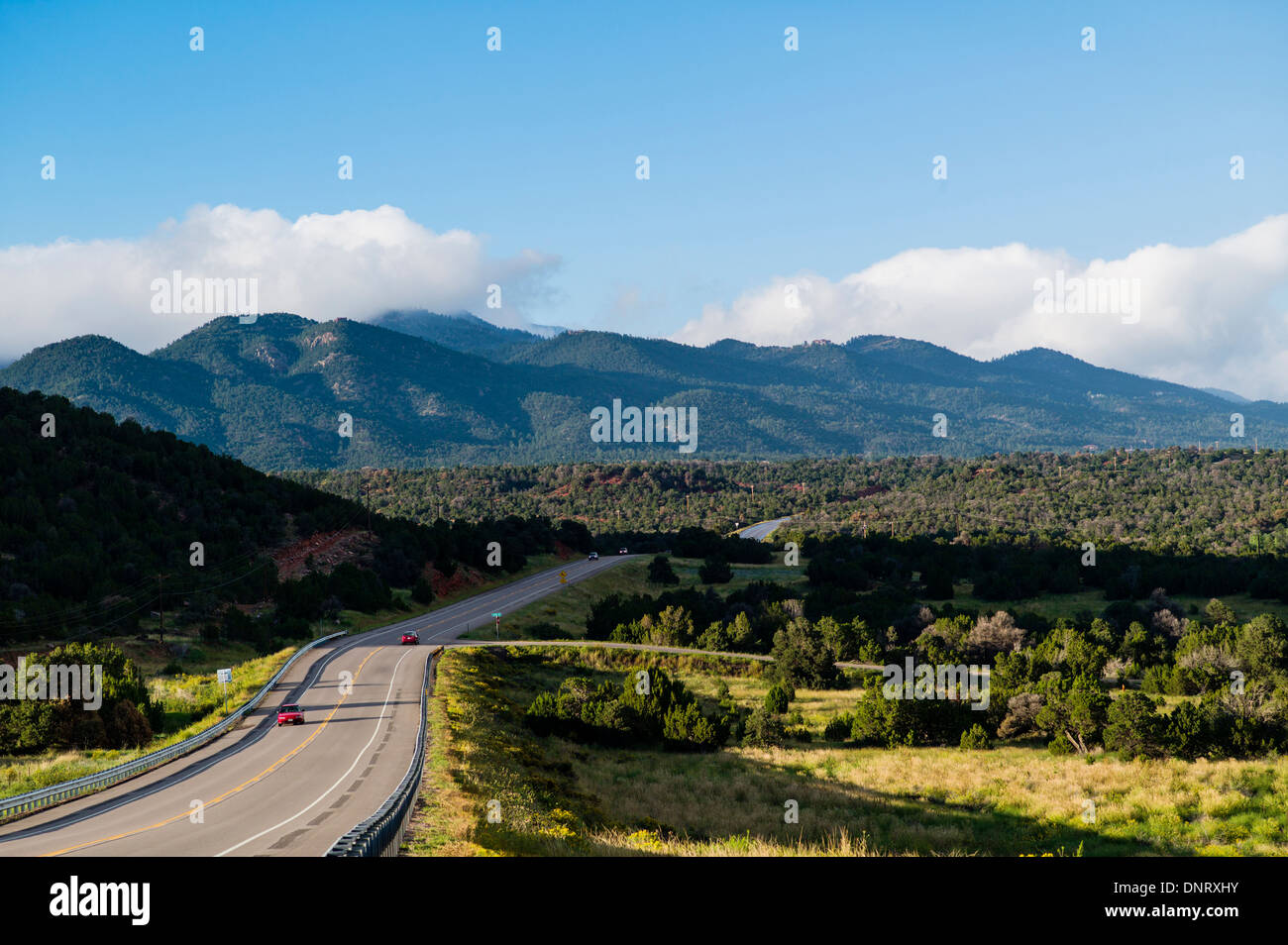Clearing-Himmel nach dem Einweichen Regen, Autobahn 115 südlich von Colorado Springs, Colorado, USA Stockfoto