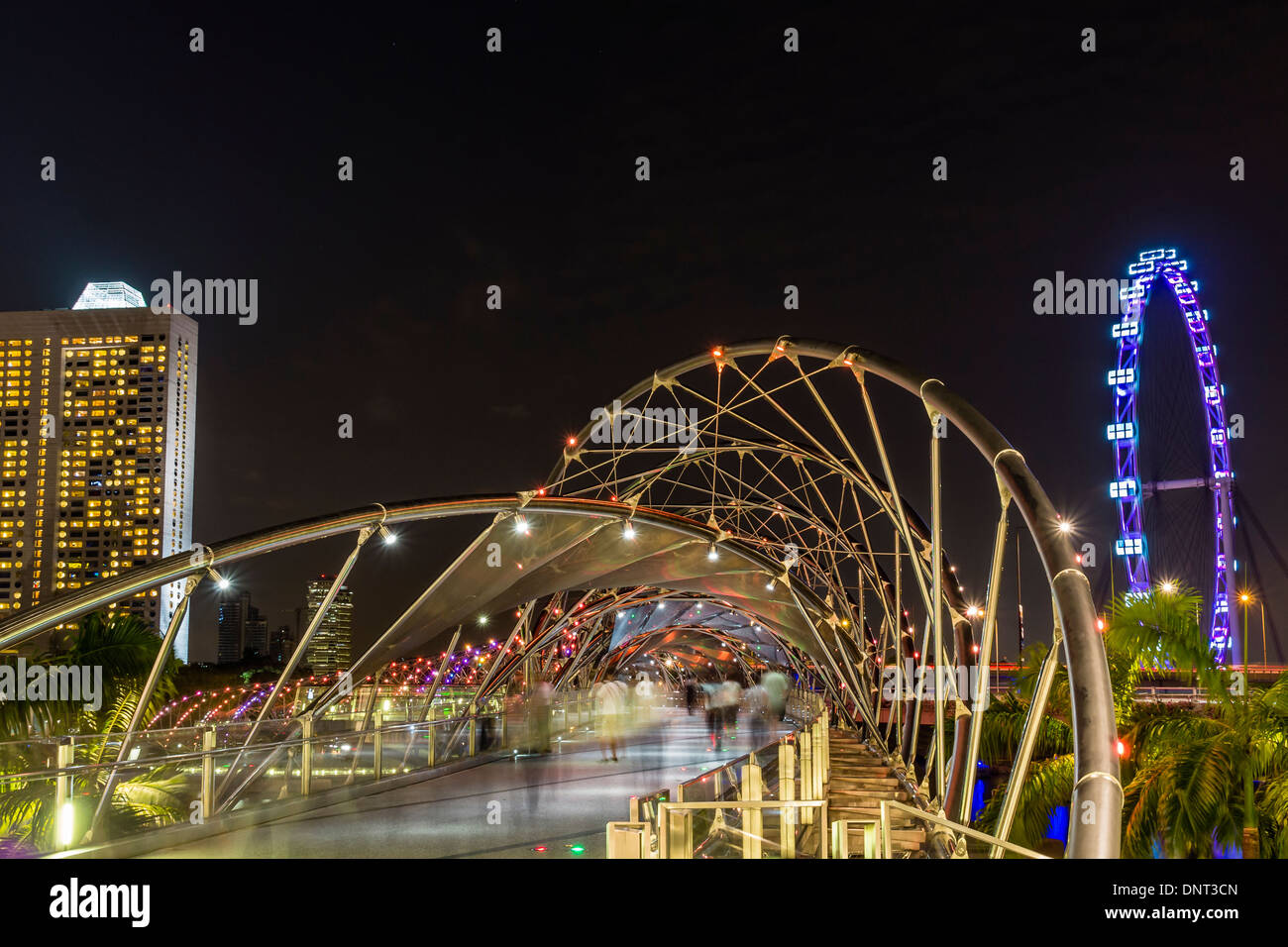 Nachtansicht des Helix-Brücke, Singapur Stockfoto