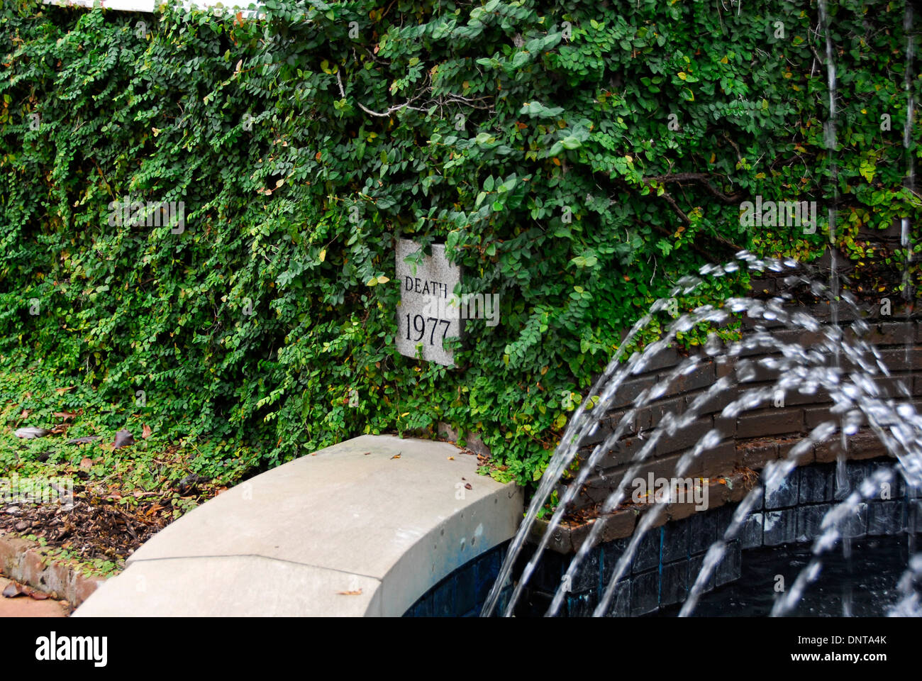 Brunnen in der Elvis Presley Birthplace & Museum in Tupelo, Mississippi, Heimat von Elvis Presley für seine ersten 13 Jahre Stockfoto