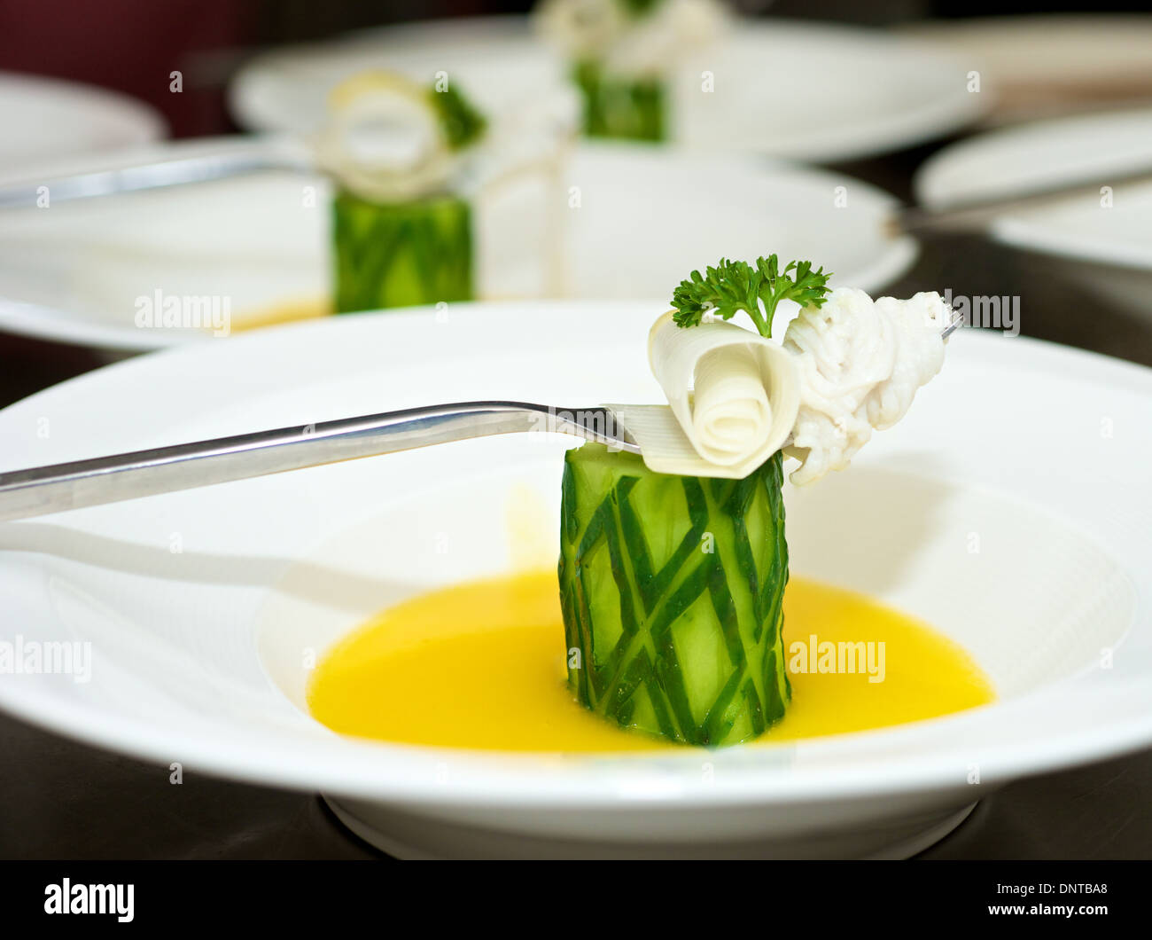 Gourmet-Essen Gemüsegericht mit sauce Stockfoto