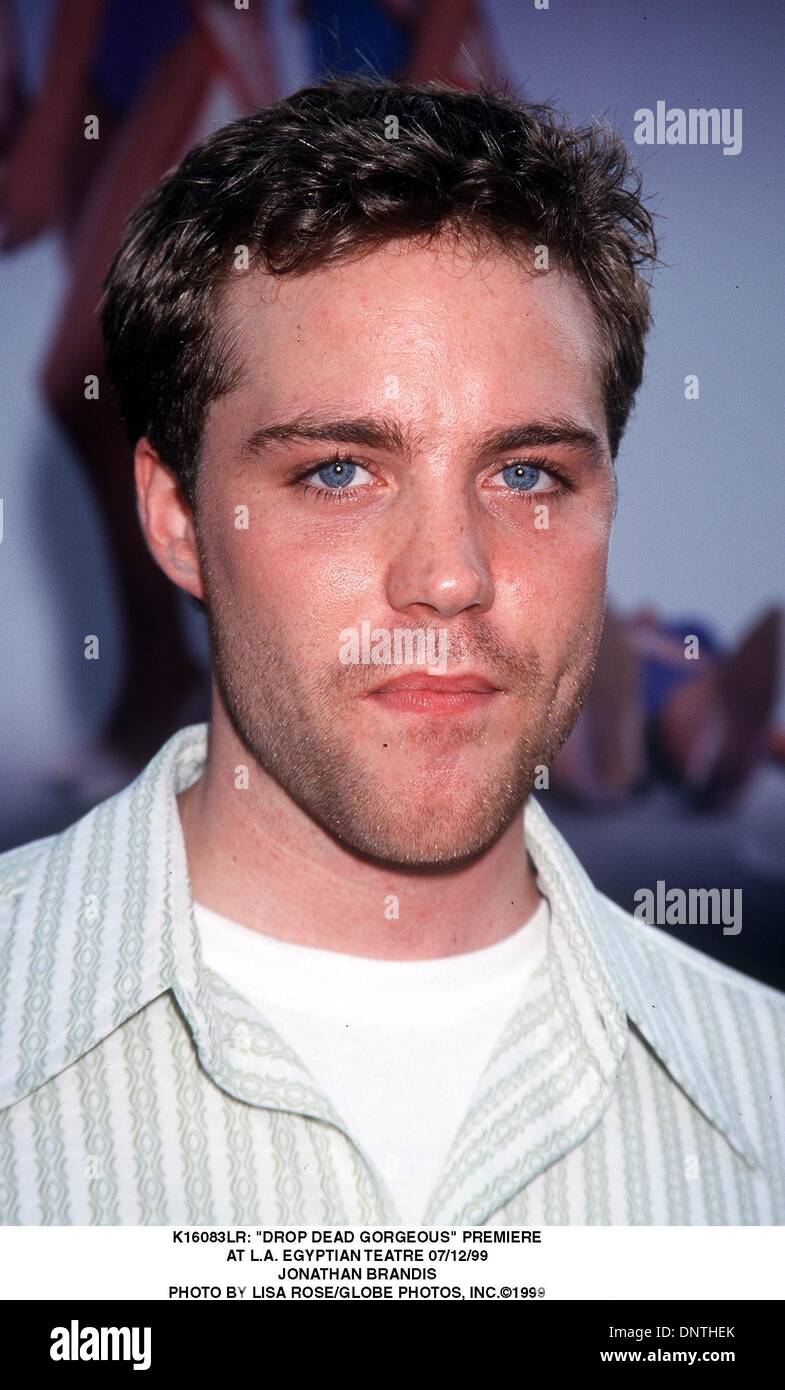 12. Juli 1999 - K16083LR: "DROP DEAD GORGEOUS" PREMIERE. IN L.A. ÄGYPTISCHEN TEATRE 07/12/99.JONATHAN BRANDIS. LISA ROSE / 1999 (Kredit-Bild: © Globe Photos/ZUMAPRESS.com) Stockfoto