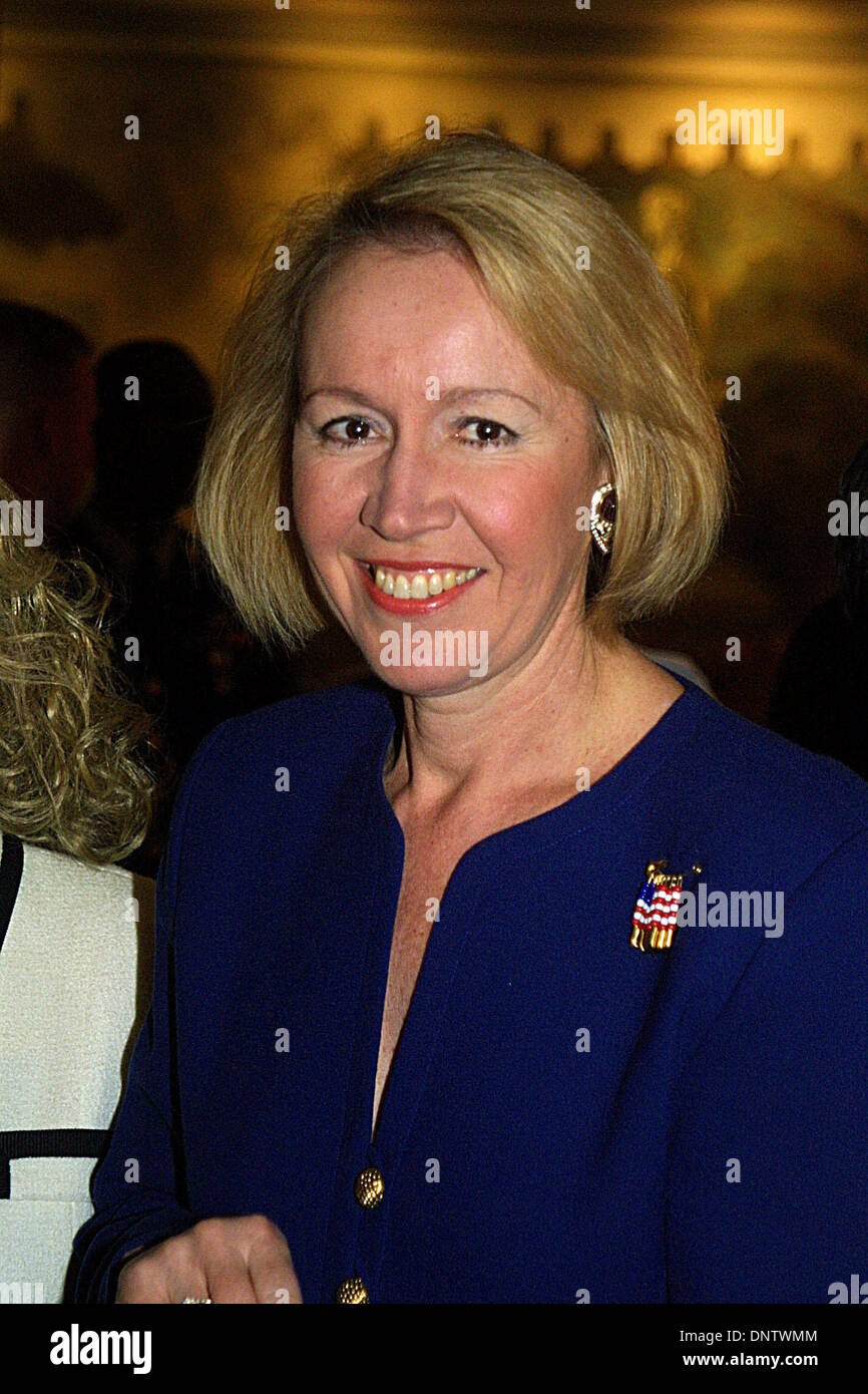 23. Mai 2002 - K25147JBB USO MITTAGESSENS. PIERRE HOTEL, NEW YORK 23.05.02. JOHN BARRETT / 2002.LIBBY PATAKI (Kredit-Bild: © Globe Photos/ZUMAPRESS.com) Stockfoto