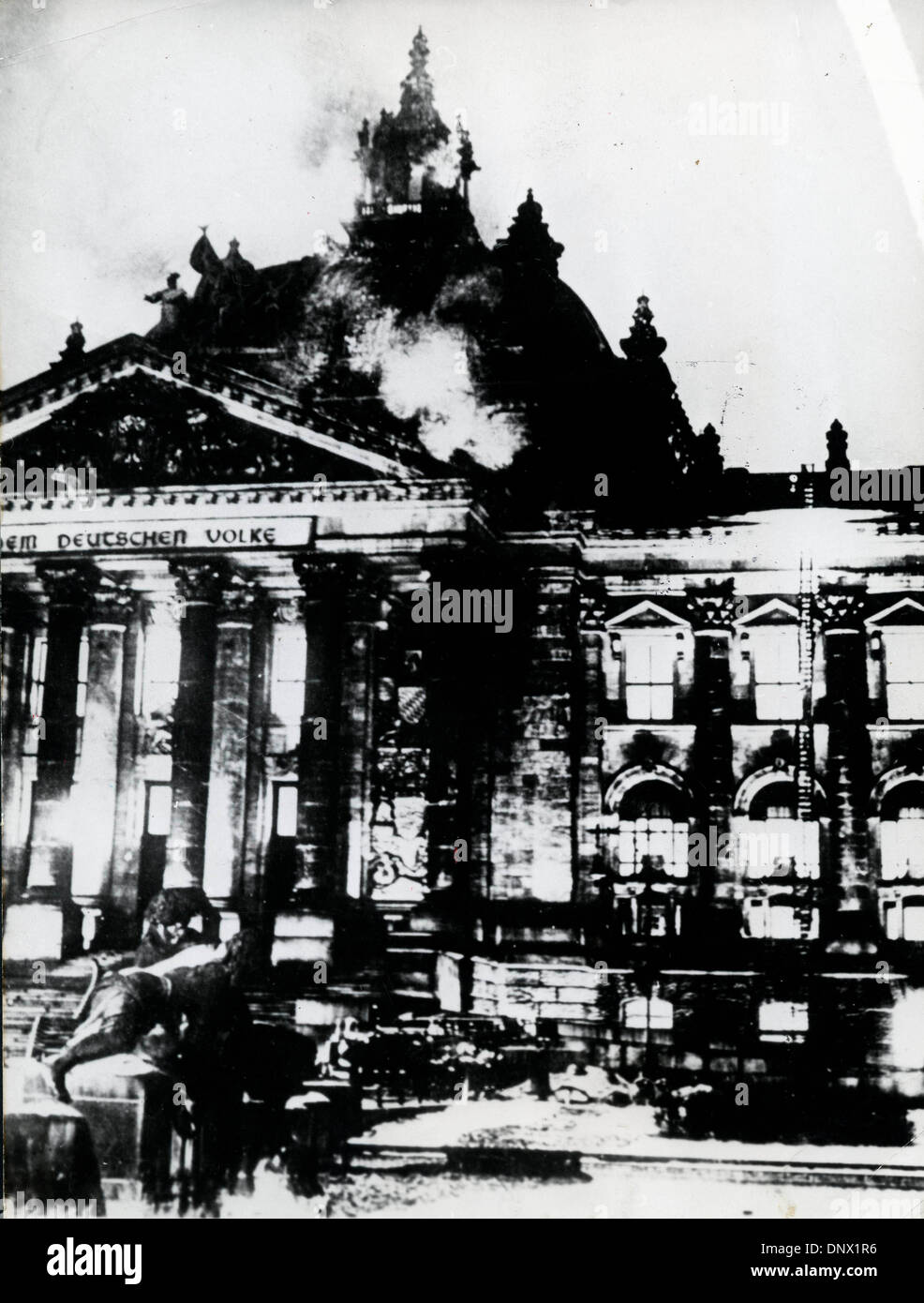 Der Reichstag In Brand Fotos Und Bildmaterial In Hoher Aufl sung Alamy der-reichstag-in-brand-fotos-und-bildmaterial-in-hoher-aufl-sung-alamy
