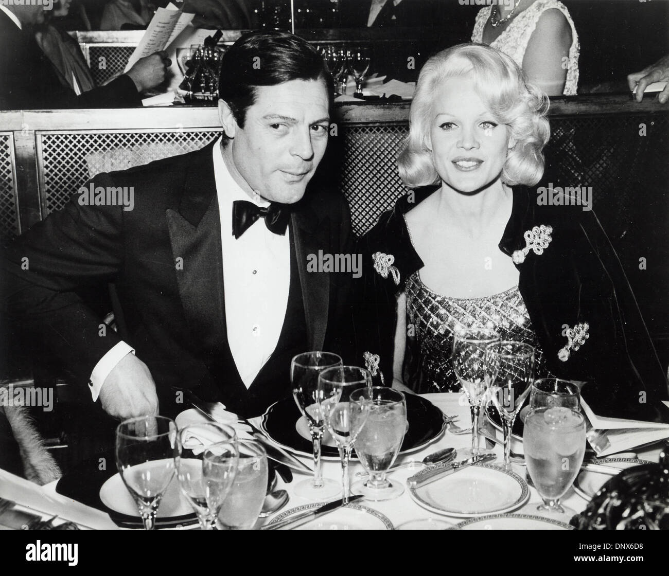 2. Juli 1967 - CARROLL BAKER. (Kredit-Bild: © Globe Photos/ZUMAPRESS.com) Stockfoto