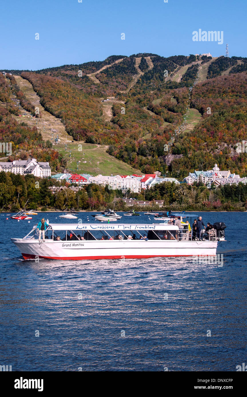 Touristische Fahrten auf See in Mont Tremblant Laurentians Quebec Kanada Stockfoto