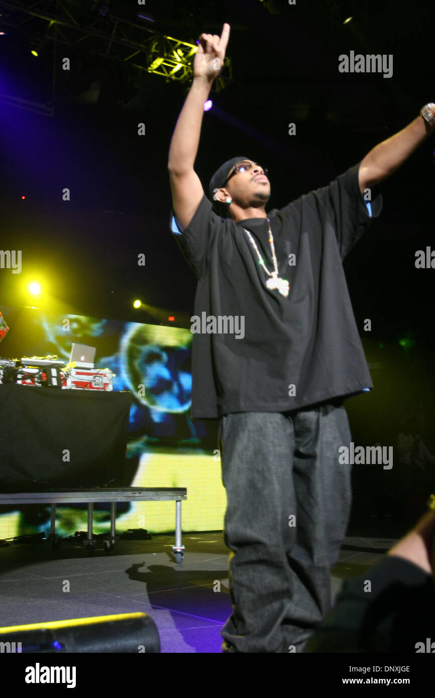 16. Dezember 2005; New York, NY, USA; Rapper LUDACRIS erklingt in Z 100 Jingle Ball 2005 im Madison Square Garden. Obligatorische Credit: Foto von Aviv klein/ZUMA Press. (©) Copyright 2005 von Aviv klein Stockfoto