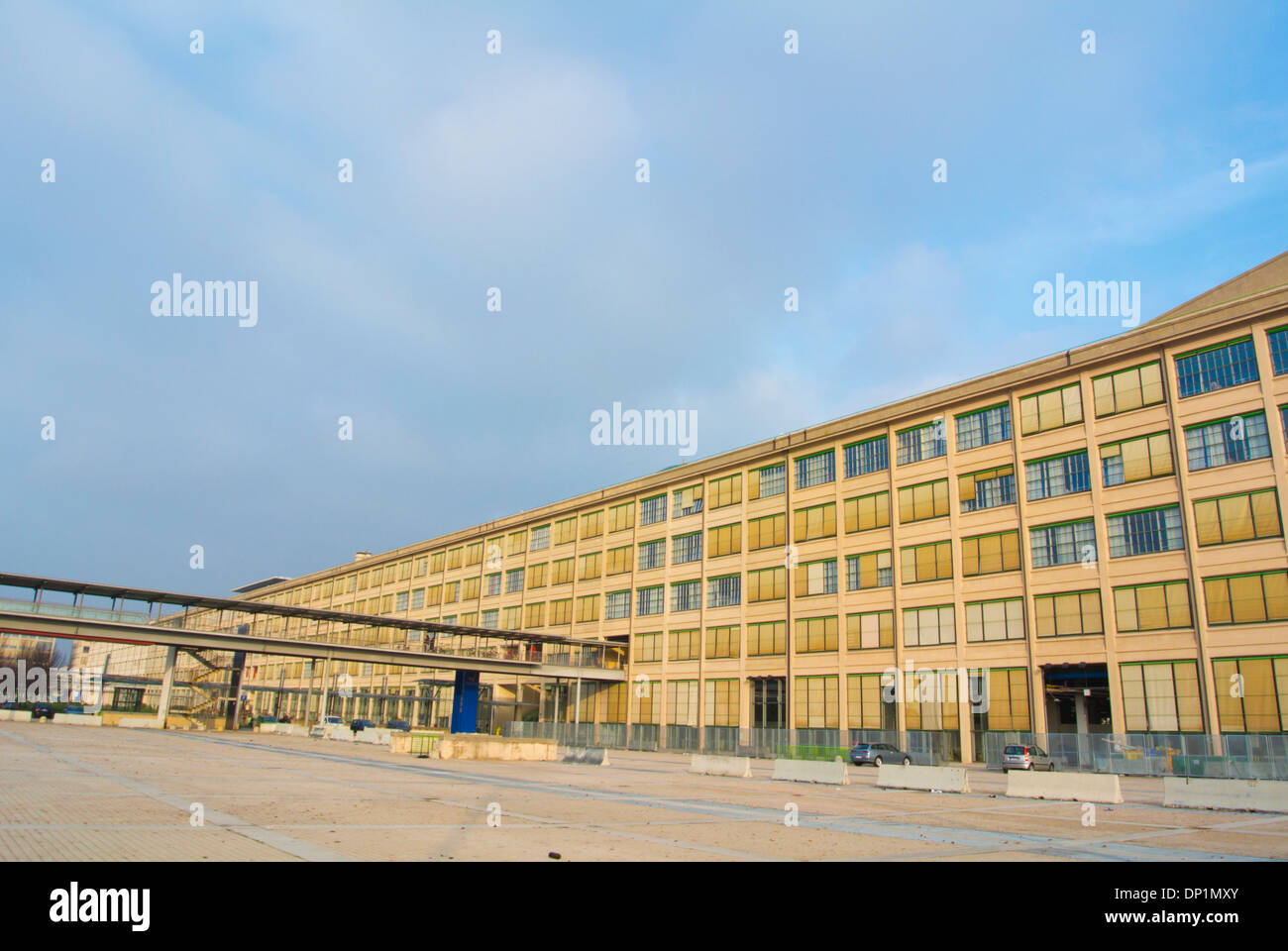 Lingotto Zentrum im ehemaligen Fiat-Fabrikgebäude neu gestaltet von Renzo Piano in Lingotto Bezirk Turin Piemont Italien Stockfoto