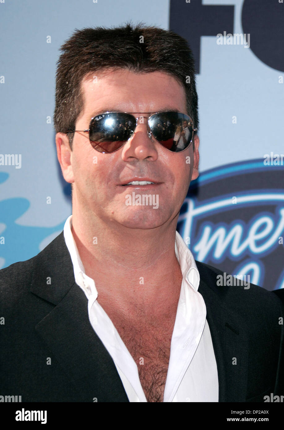 24. Mai 2006; Hollywood, Kalifornien, USA; Richter SIMON COWELL an die ...