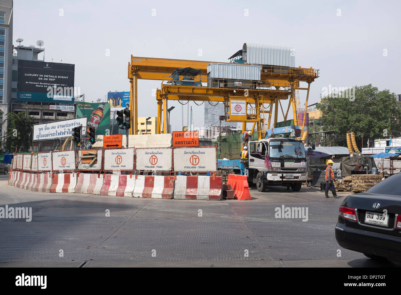 MRT-Erweiterungsbau funktioniert Bangkok Stockfoto