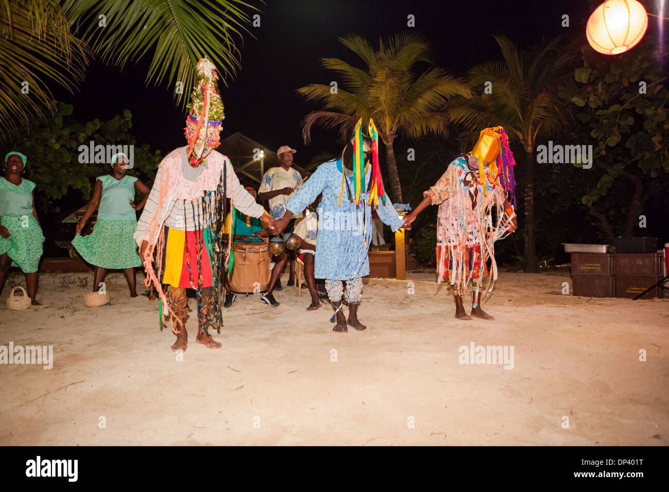 Garifuna durchführen traditionellen Tanz. Garifuna-Musik und Tanz sind fester Bestandteil dieser Kultur. Stockfoto