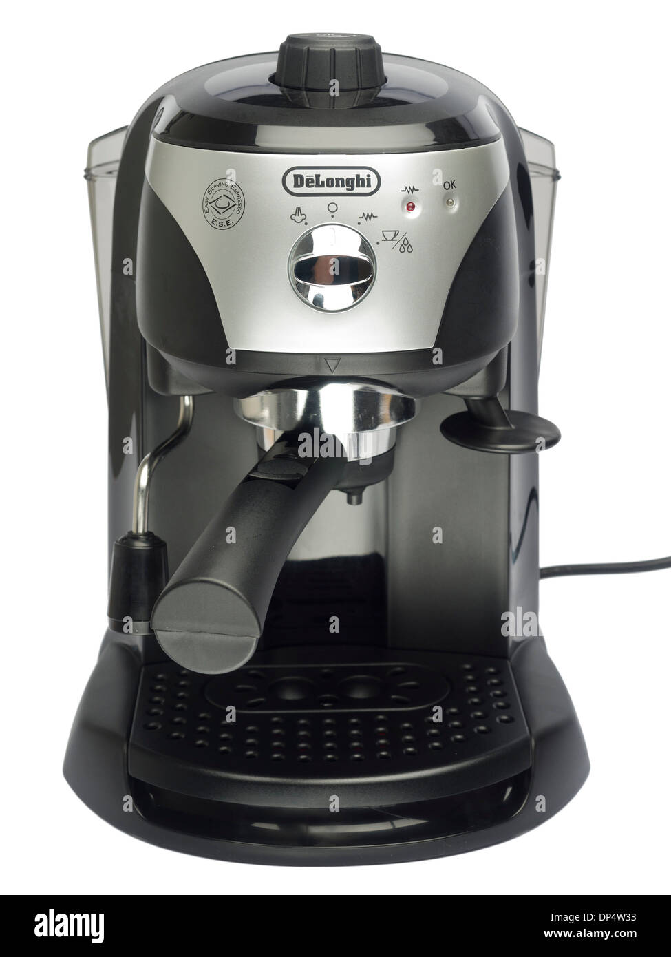 Schwarz Delonghi EC220 elektrische Espressomaschine isoliert auf weißem Hintergrund Stockfoto