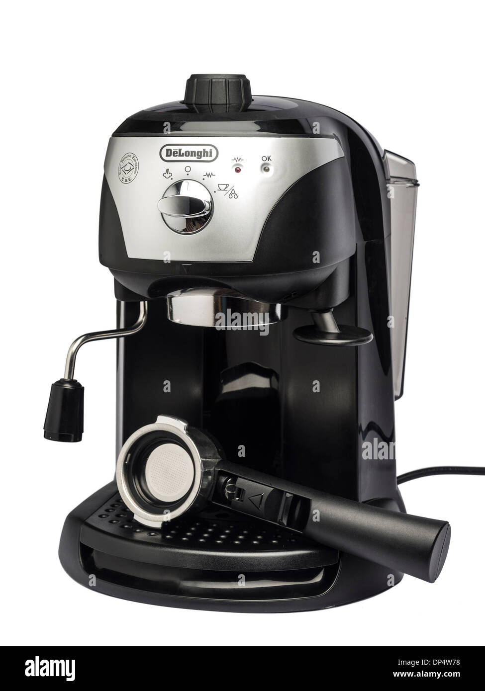 Schwarz Delonghi EC220 elektrische Espressomaschine isoliert auf weißem Hintergrund Stockfoto