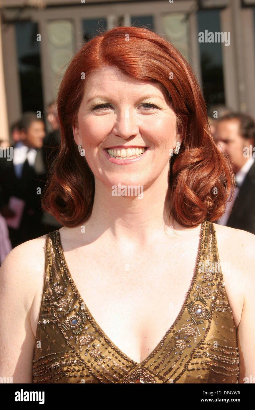 27. August 2006; Los Angeles, Kalifornien, USA; Emmys 2006: Schauspielerin KATE FLANNERY Ankunft am 58. Annual Primetime Emmy Awards im Shrine Auditorium in Los Angeles statt. Obligatorische Credit: Foto von Paul Fenton/ZUMA KPA. (©) Copyright 2006 von Paul Fenton Stockfoto