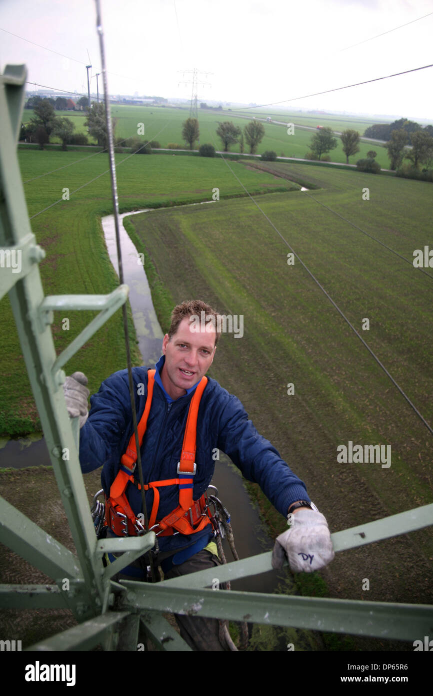 Niederländische elektrischen Stromleitung Werkstätten bei der Arbeit Stockfoto