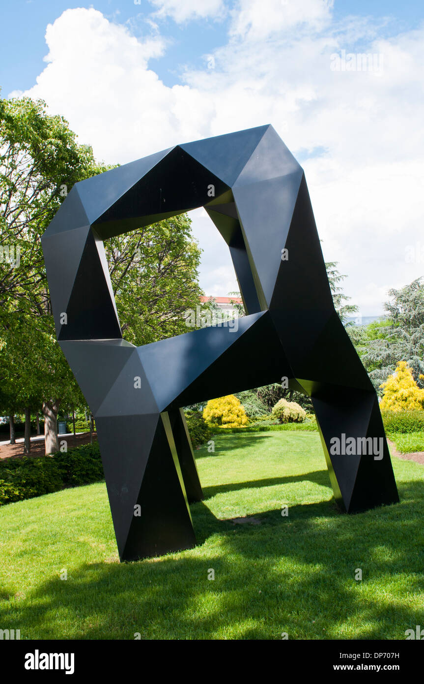 Moondog von Tony Smith in der National Gallery of Art Sculpture Garden in Washington DC, USA Stockfoto