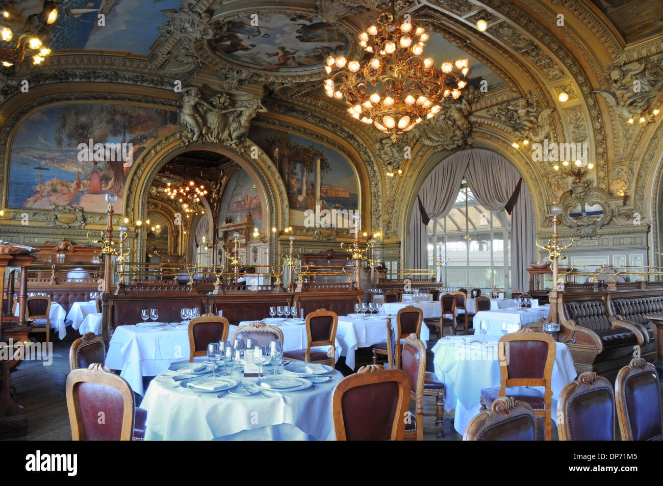Das Restaurant Le Train Bleu, Gare De Lyon, Paris Frankreich. Stockfoto