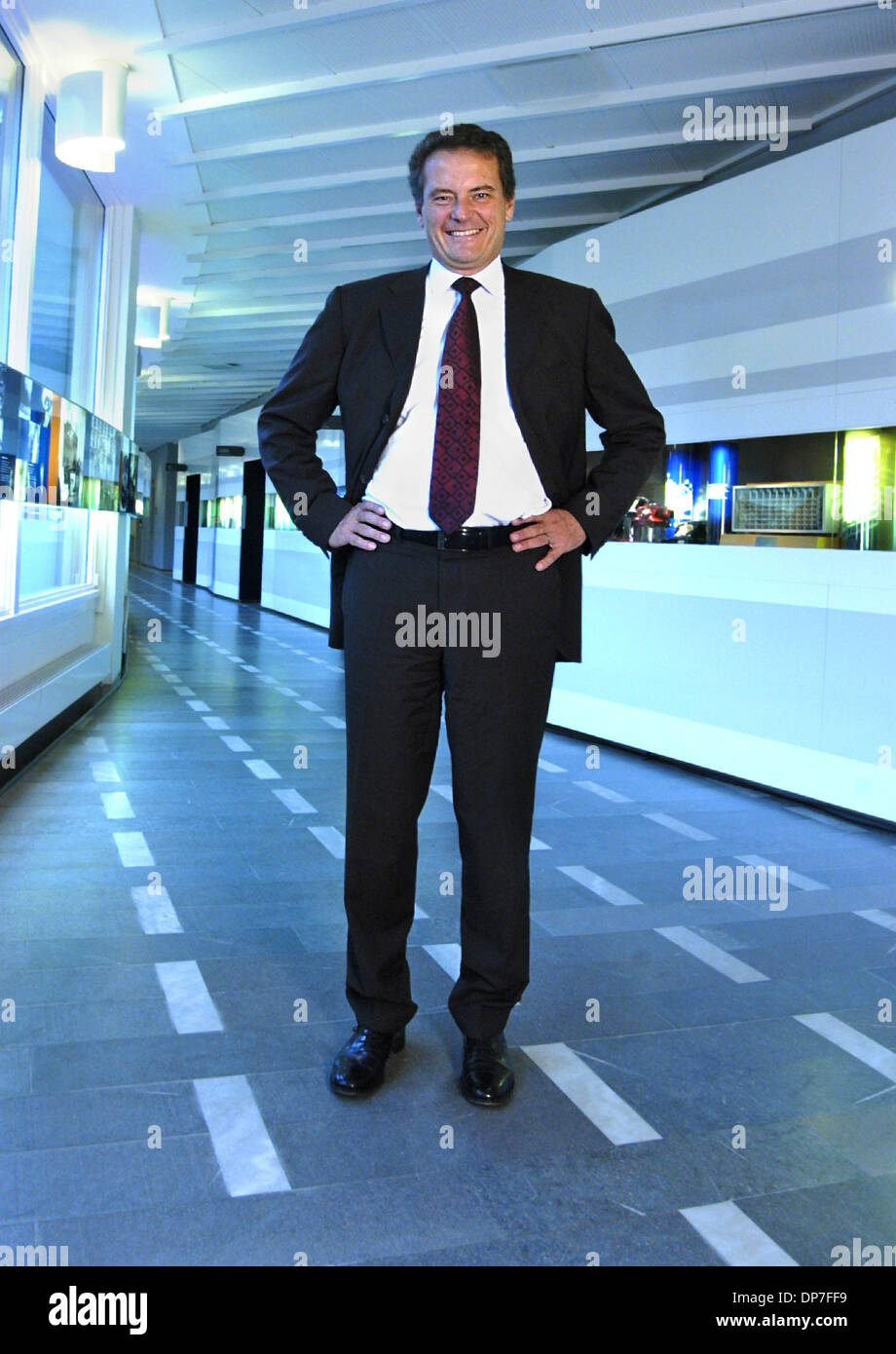 16. November 2006; Kista, Schweden; CARL-HENRIC SVANBERG - CEO von Ericsson, fotografiert im Ericsson AB World Headquarters in Kista, Schweden, nur außerhalb von Stockholm. Die Steuerelemente wurde bei Ericsson zu einem Zeitpunkt, als das Unternehmen im Mr Svanberg Worte war "Blutung", er ein Held in Schweden durch komplett drehen, um die Geschicke des Unternehmen, so dass es in den durchschlagenden Erfolg ist es t Stockfoto