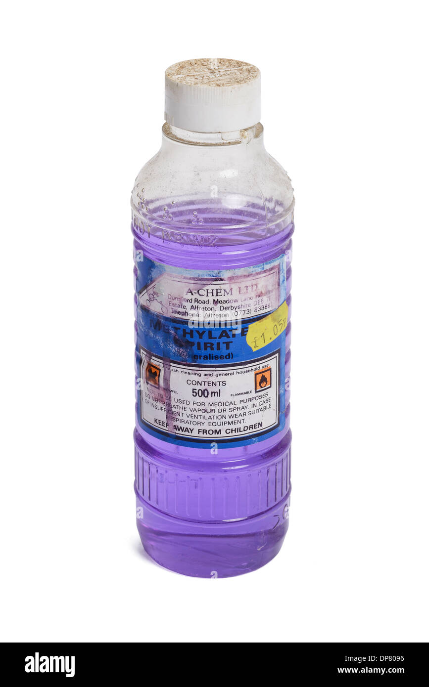 Teil voll Kunststoff-Flasche Brennspiritus Stockfoto