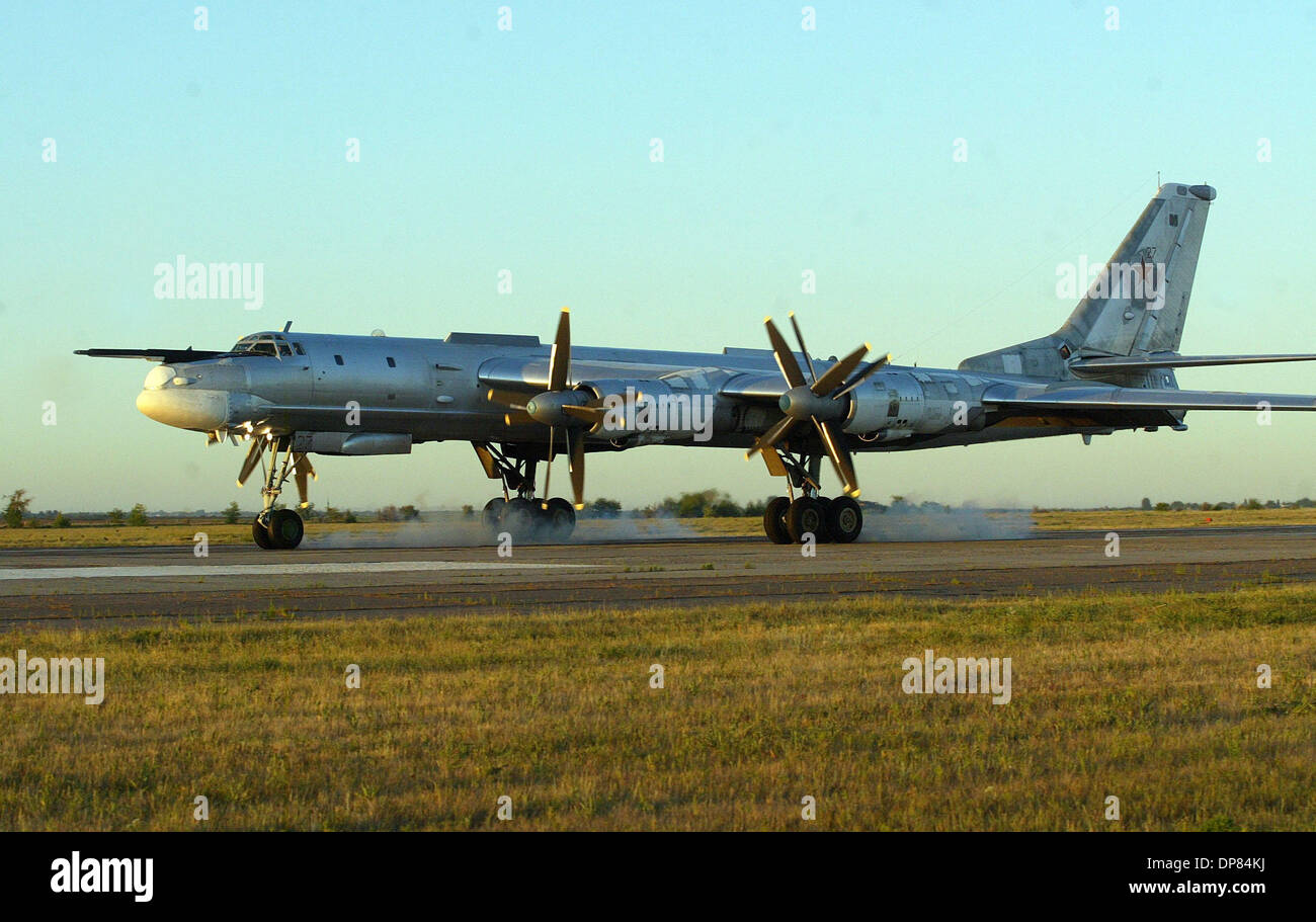Strategische Bomber Luftwaffenstützpunkt in Engels Stadt Saratow. Strategische Bomber Tu-95. (Kredit-Bild: © PhotoXpress/ZUMA Press) Einschränkungen: Nord- und Südamerika Rechte nur! Stockfoto