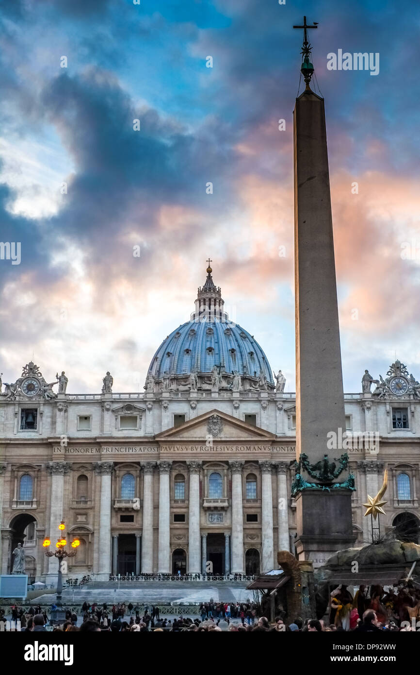 Petersdom im Vatikan Rom Italien Stockfoto