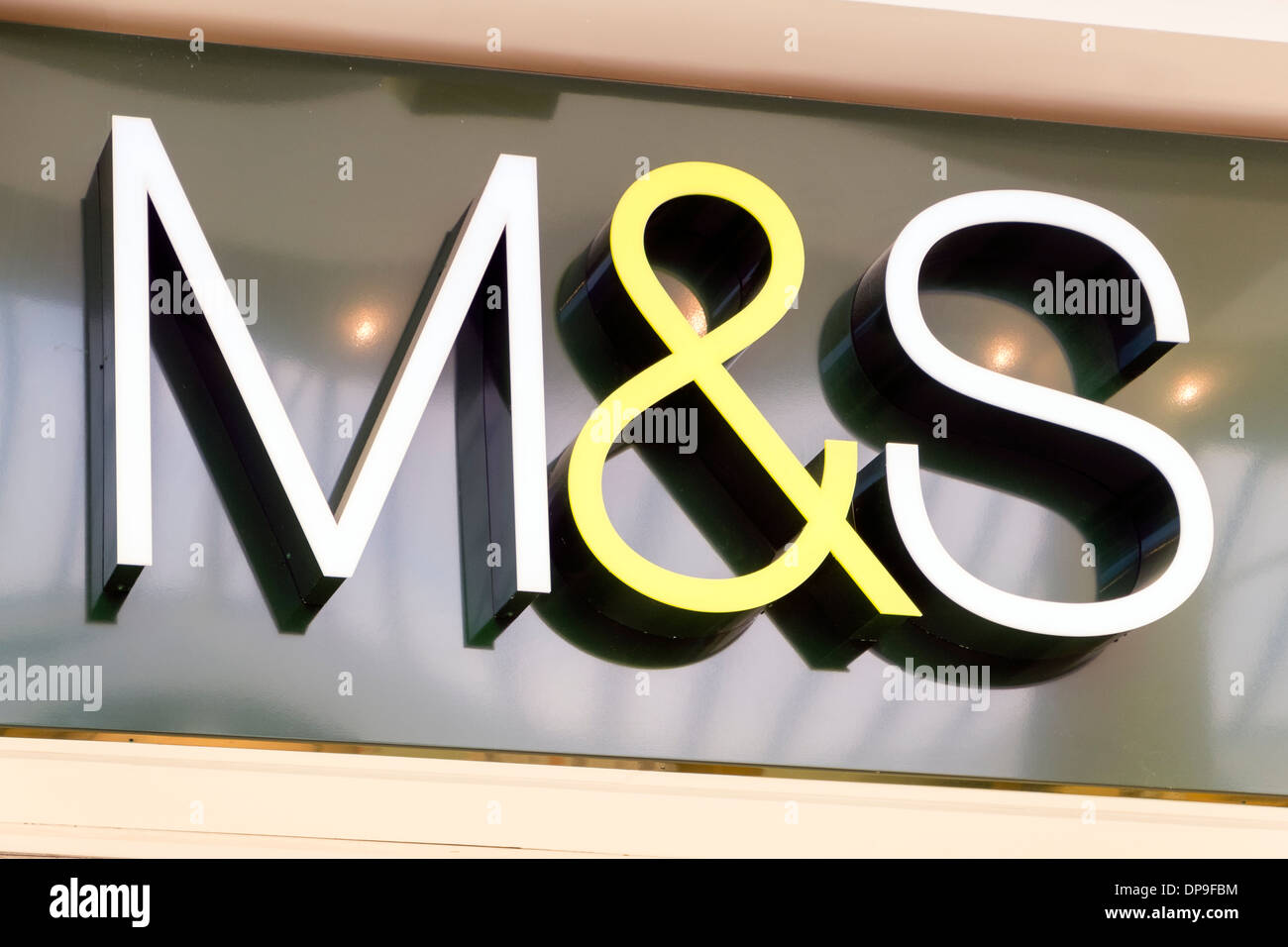 M & S speichern bei Merry Hill, UK. Stockfoto