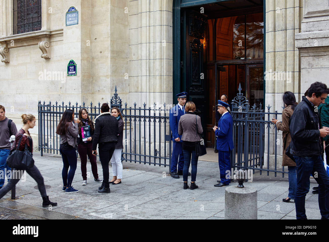 Haupteingang an der Sorbonne in Paris Stockfoto