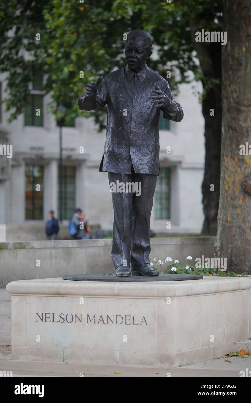 Parliament square london Fotos und Bildmaterial in hoher Auflösung