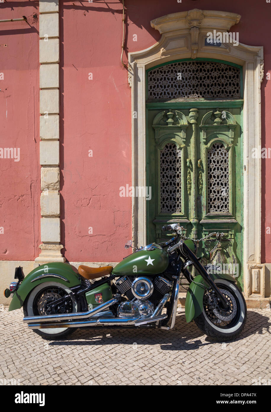 Yamaha Motorrad in Loulé, Algarve, Portugal Stockfoto