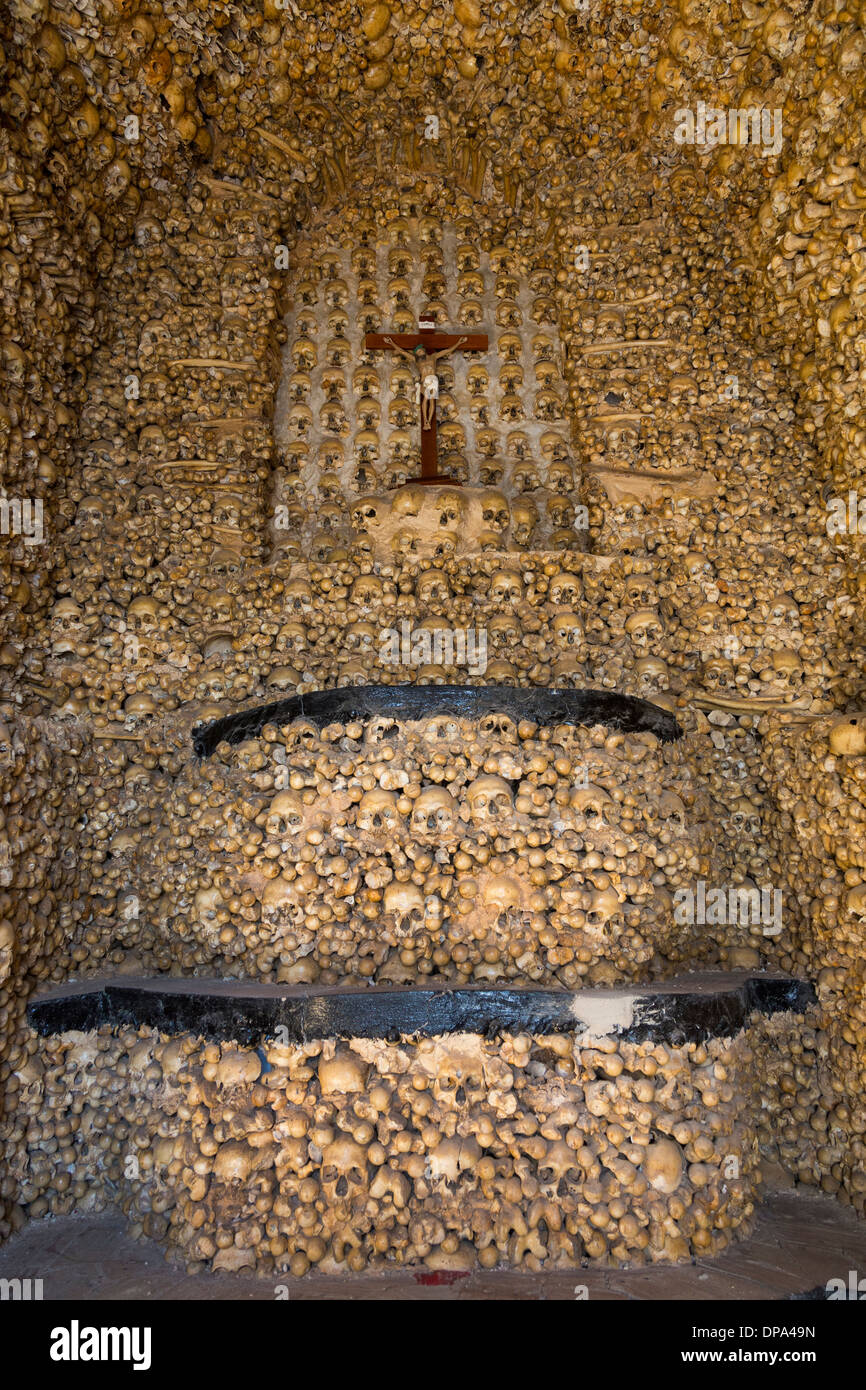 Capela Dos Ossos (Kapelle der Knochen), Alcantarilha, Algarve, Portugal Stockfoto