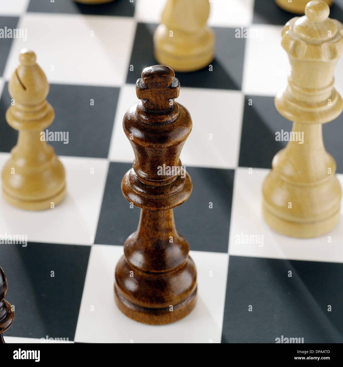 Nahaufnahme von Schachfiguren an Bord Stockfoto
