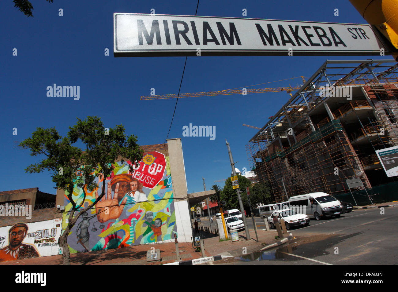 Mariam Makeba Street in Newtown in zentralen Johannesburg in Südafrika. Stockfoto