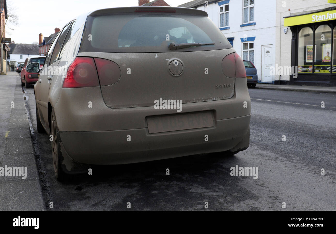 Einem sehr schmutzigen Auto Stockfoto