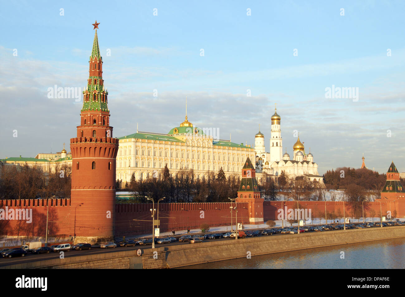 Moskauer Kreml mit Iwan der große Glockenturm und große Kremlpalast Stockfoto